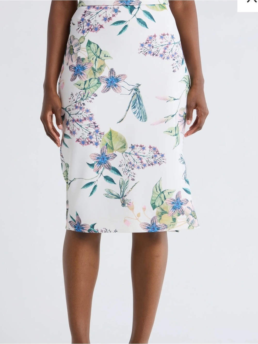 T Tahari White Midi Pencil Skirt with Pastel Floral Print